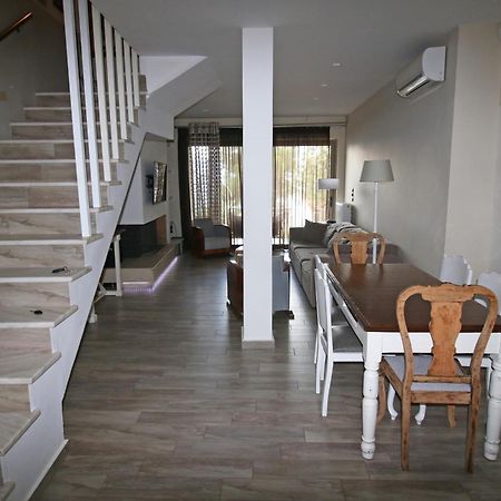 Sweet Home In Aigio Exterior photo