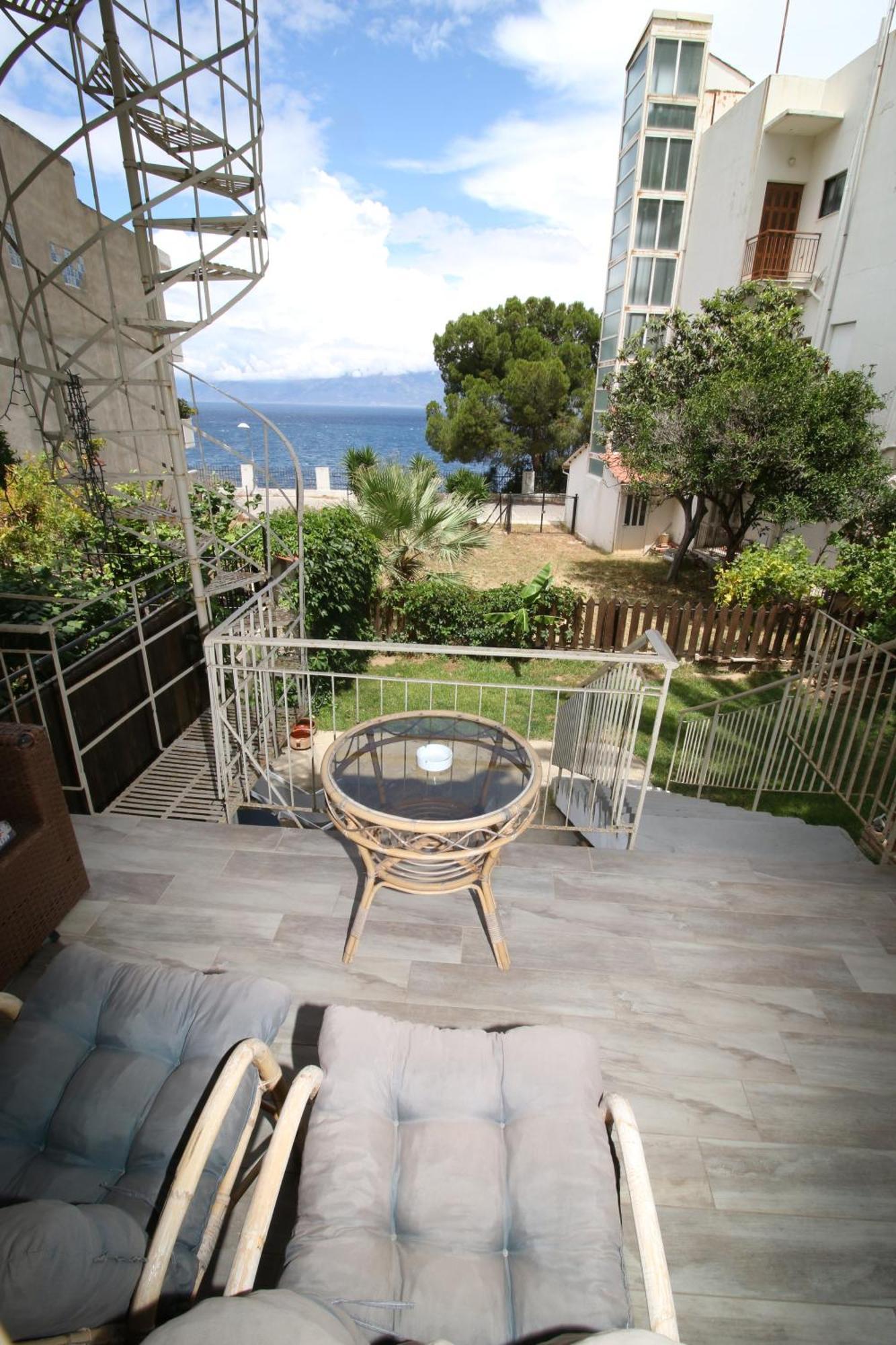 Sweet Home In Aigio Exterior photo